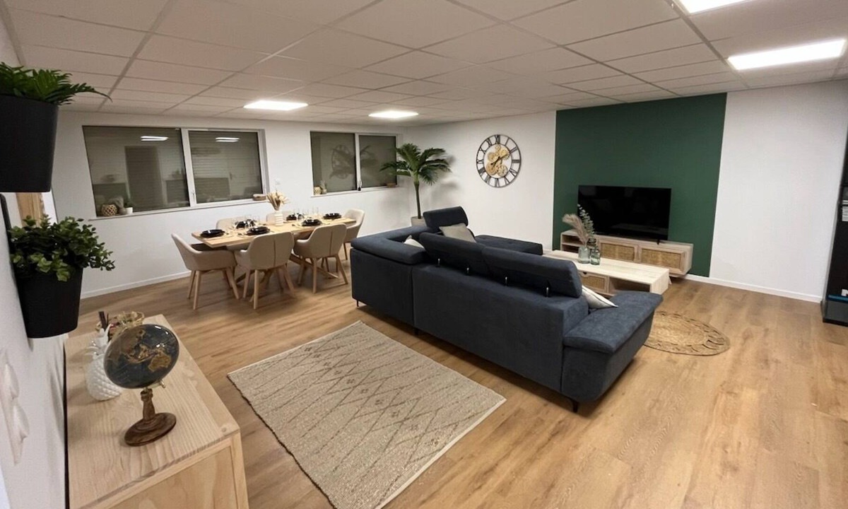 Maubeuge Apartment | Apartment-Ensuite with Shower-Courtyard view