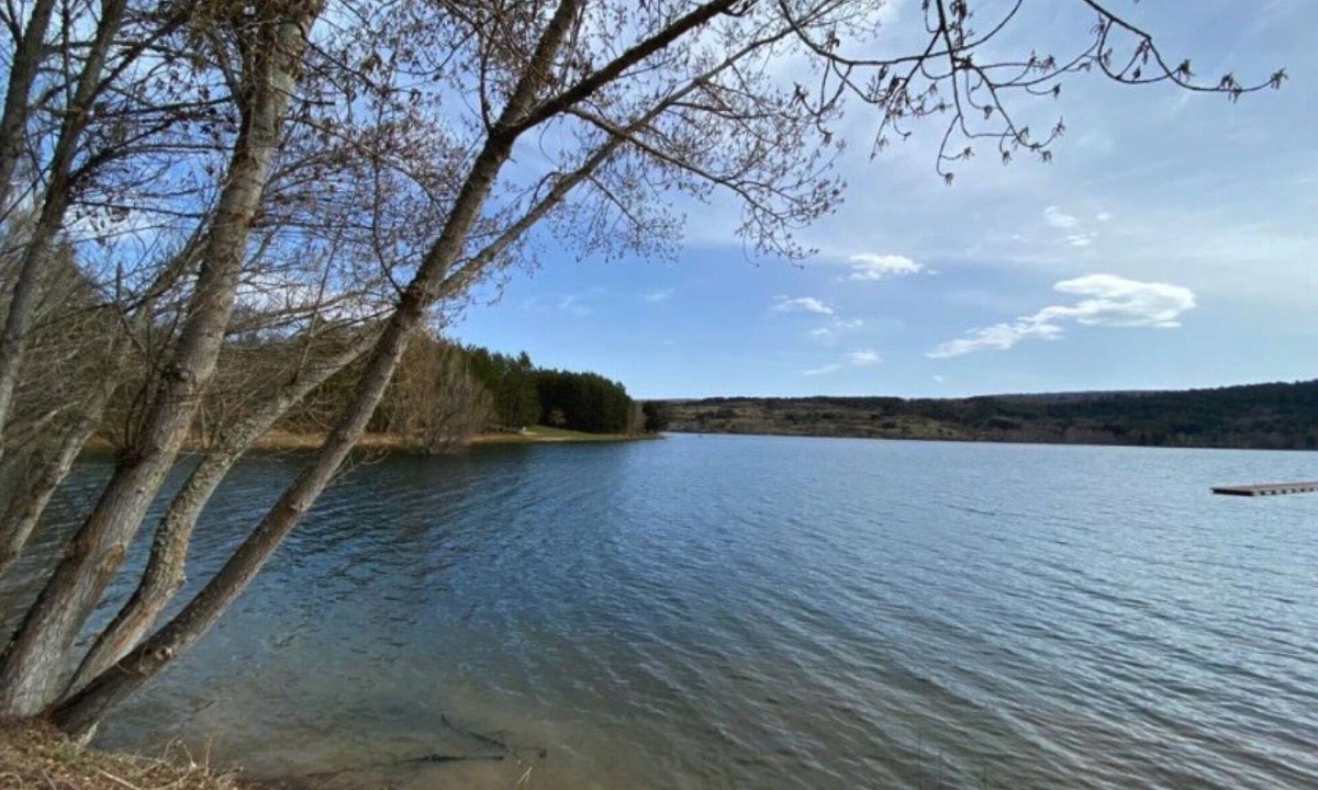 El Rasillo de Cameros Apartment | Apartment 'Luar 2' with Mountain View, Balcony and Wi-Fi