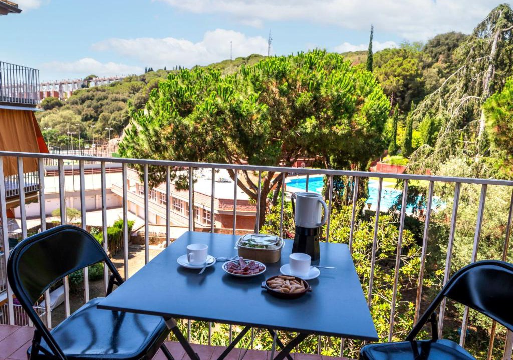 Sant Vicenc de Montalt Apartment | Apartment Els Pins by Interhome