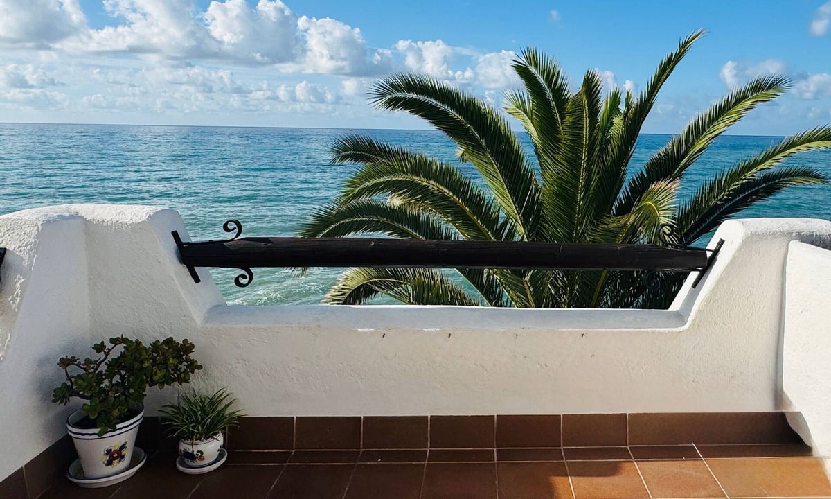 Vilanova I la Geltru Apartment | Apartment 'Sea Breeze' with Terrace, Shared Garden & Wi-Fi