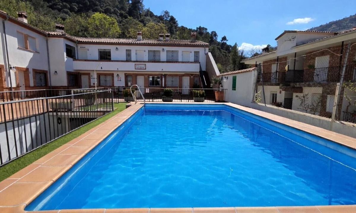 Arroyo Frio Apartment | Apartment 'Estrella Del Guadalquivir' with Shared Pool, Wi-Fi and Air Conditioning
