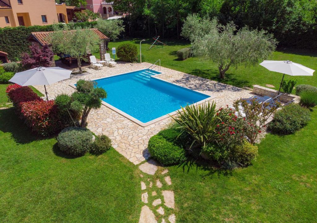 Gedici Apartment | Apartment Fiore-2 by Interhome