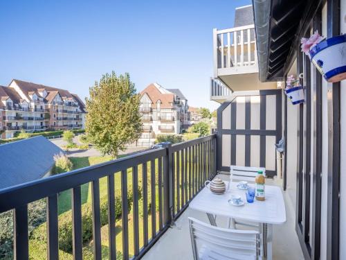 Cabourg Apartment | Apartment Fleur Marine-16 by Interhome