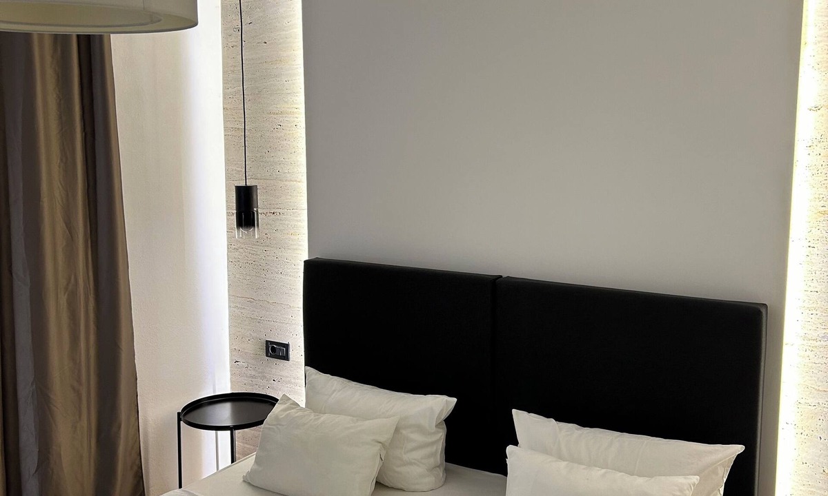 Okrug Gornji Condo | Apartment for 4 people with whirlpool and a large garden
