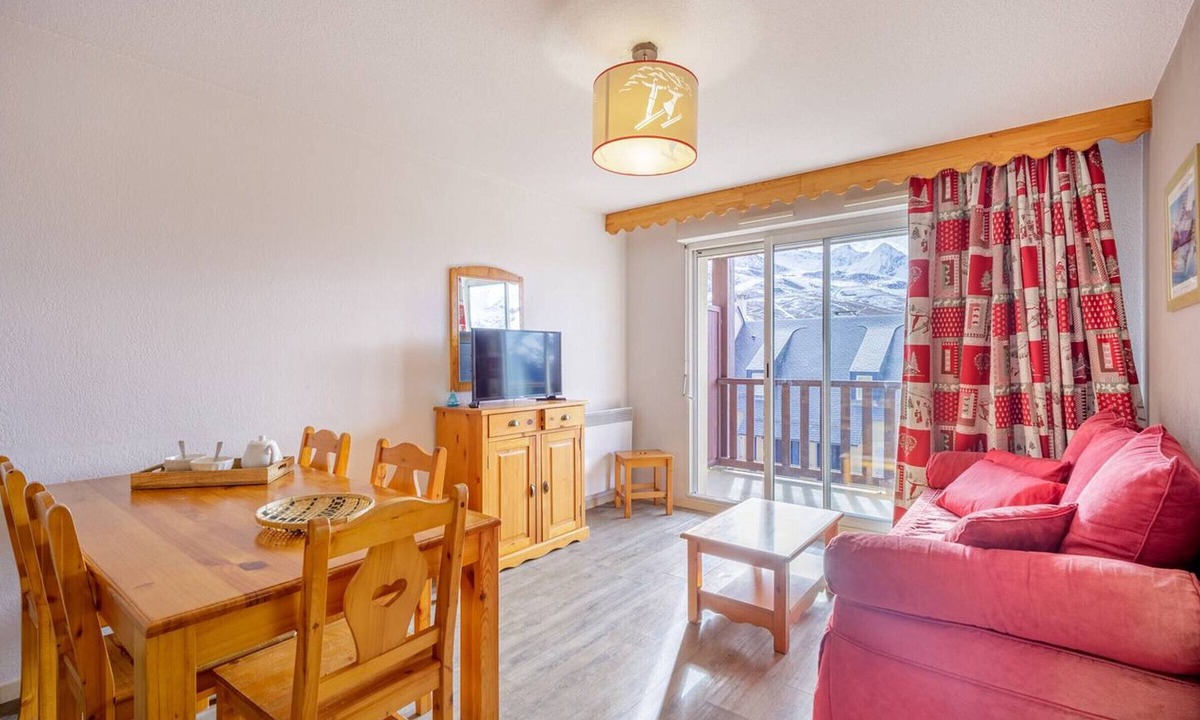 Germ Apartment | Apartment for 6, Balcony, Parking, Pets Allowed