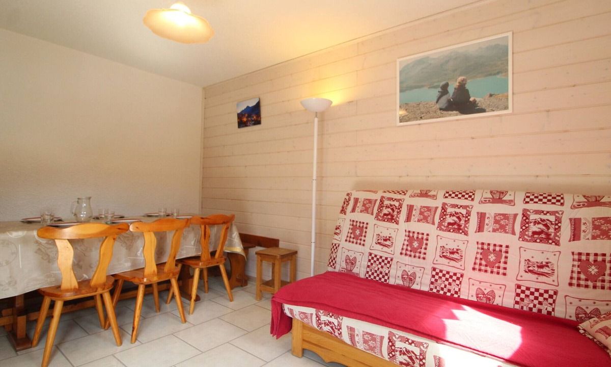 Lanslevillard Apartment | Apartment for 6 in Val Cenis Lanslevillard, includes parking