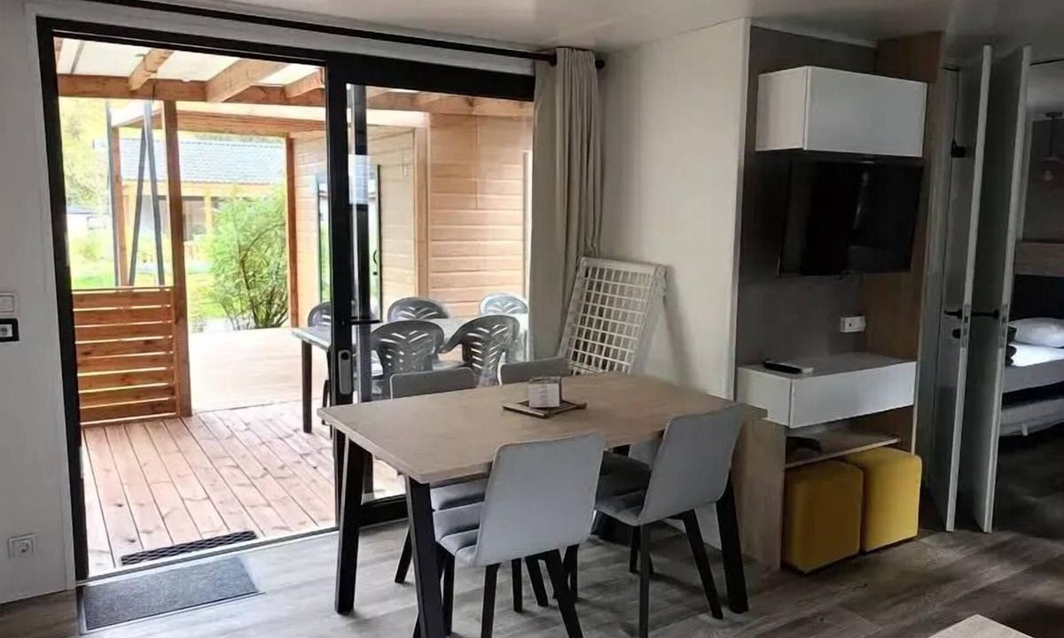 Savignac-les-Ormeaux Ski Chalet | Apartment