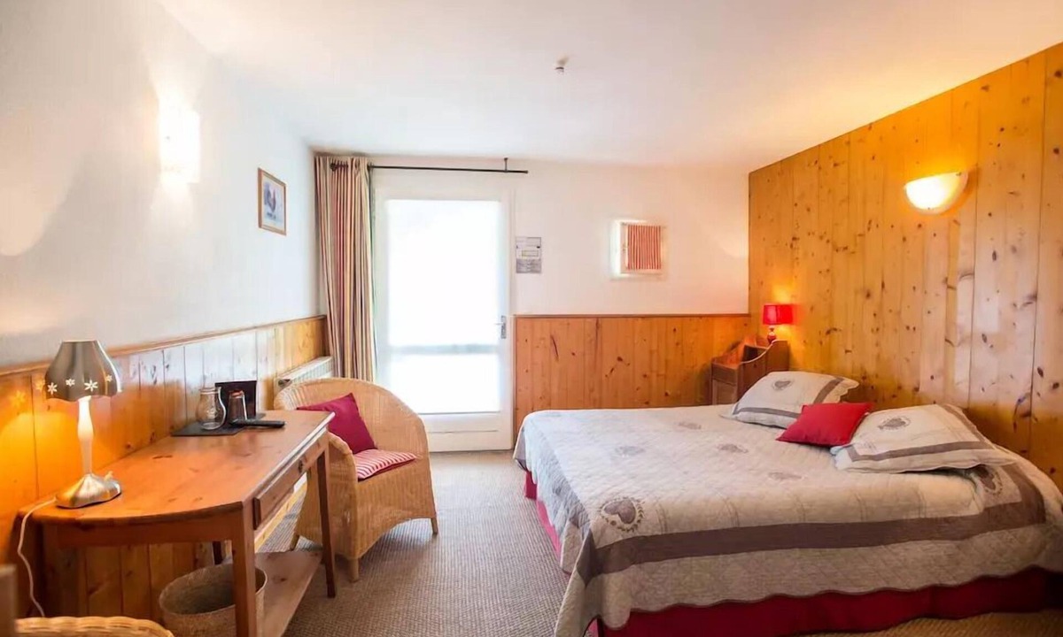 Bagneres-de-Bigorre Hotel | Apartment