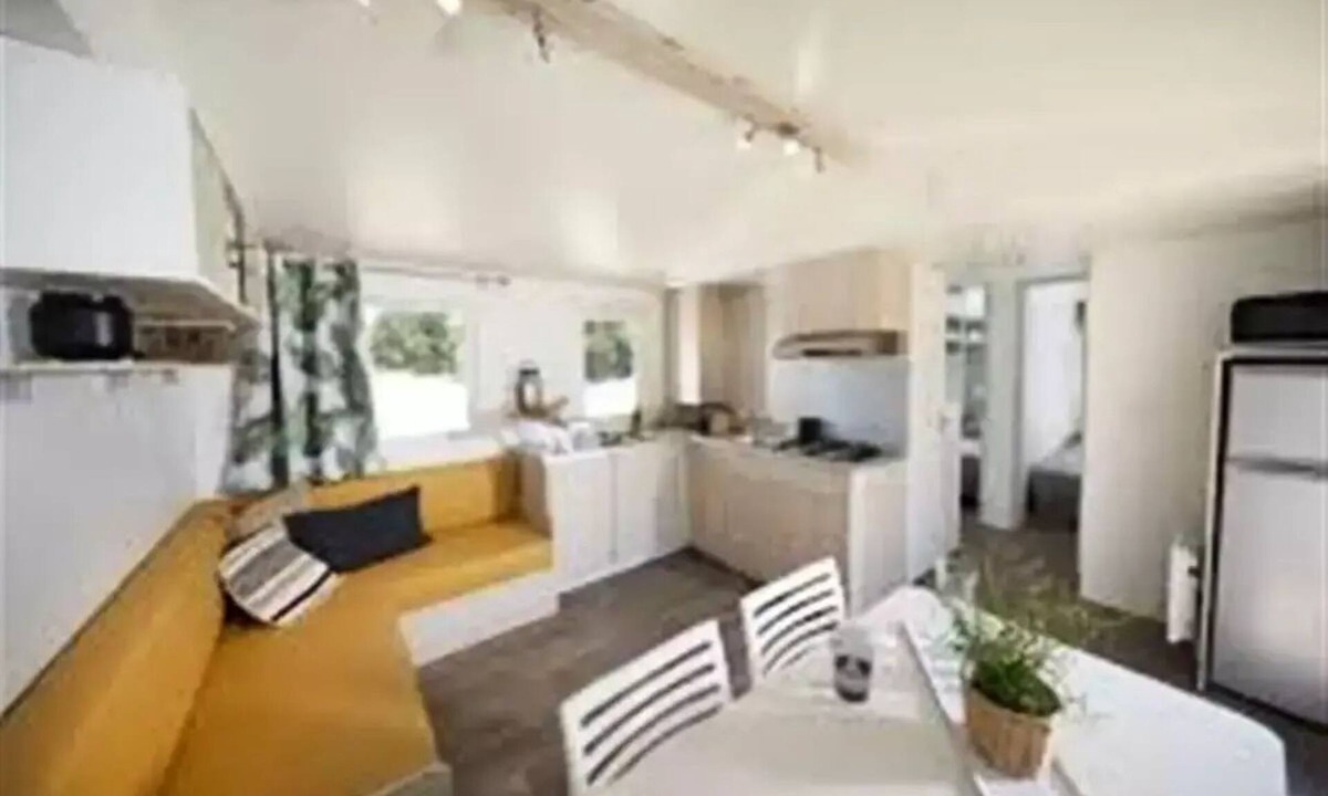 Balleroy House | Apartment