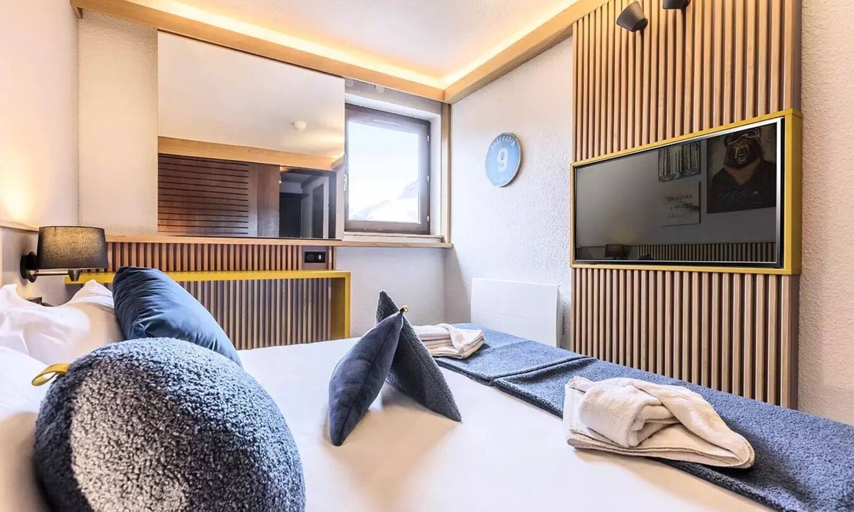 Arc-2000 Hotel | Apartment