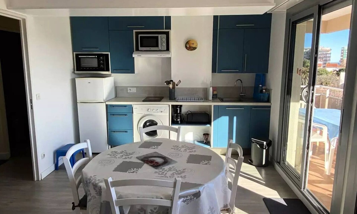 Le Port Apartment | Apartment