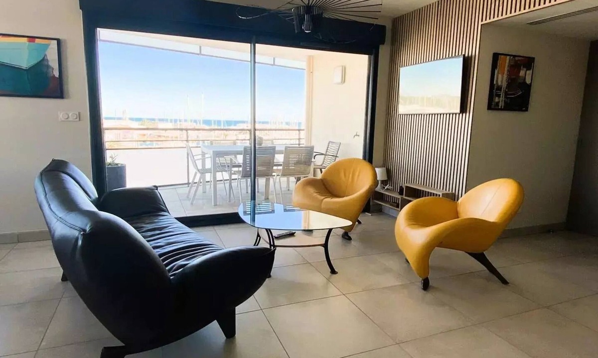 Le Port Apartment | Apartment