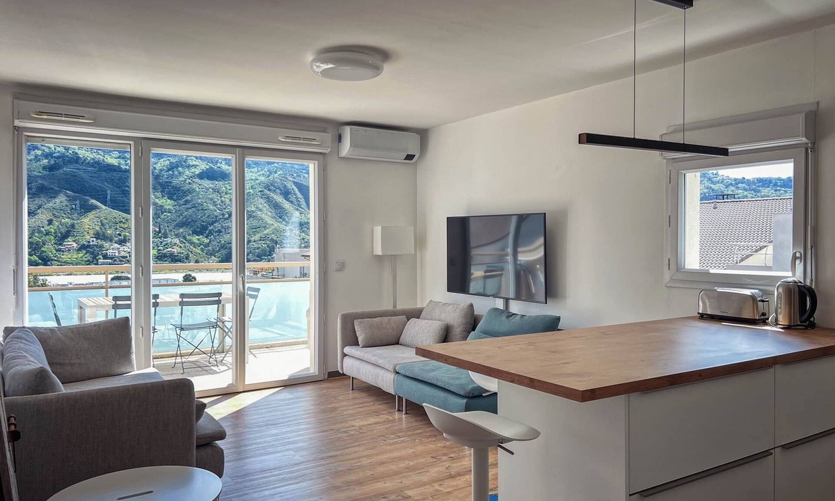 Carros Apartment | Apartment