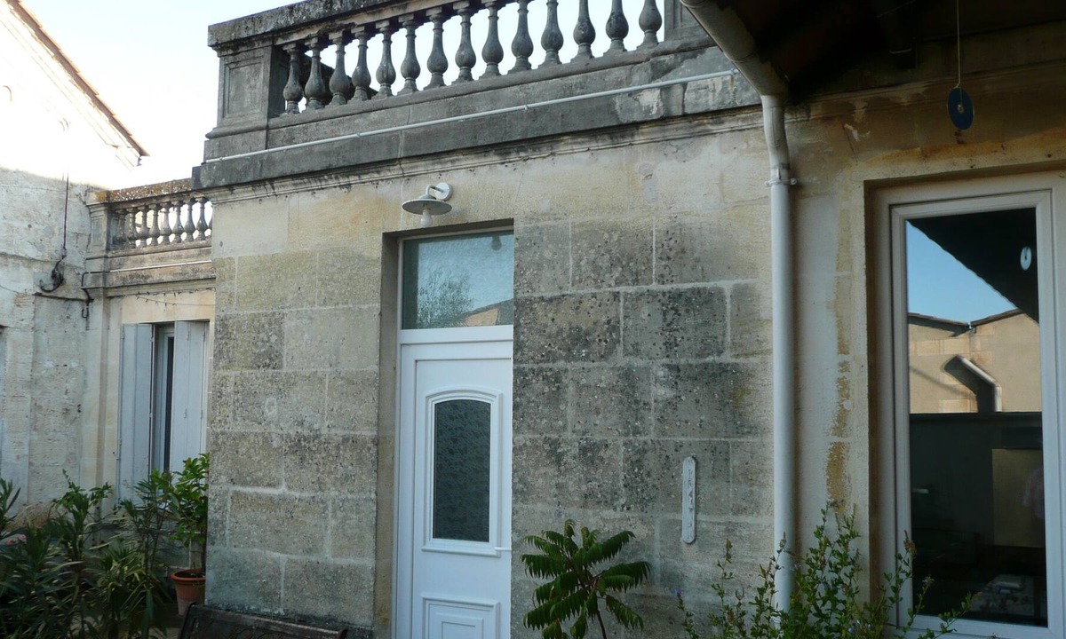 Castillon-la-Bataille Apartment | Apartment - Wine House