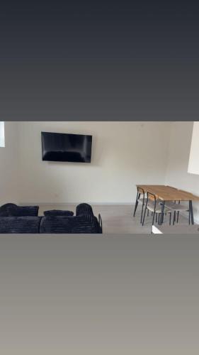 Erny-Saint-Julien Apartment | Apartment