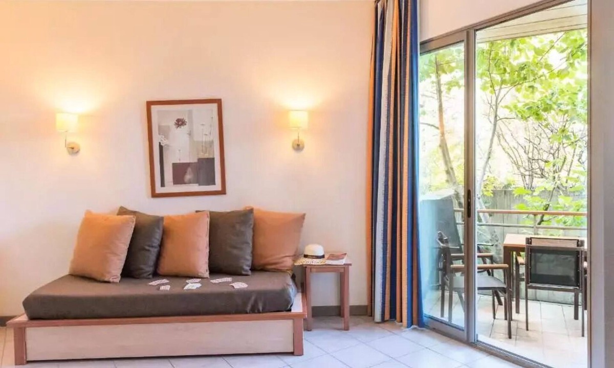 Rouret Apartment | Apartment