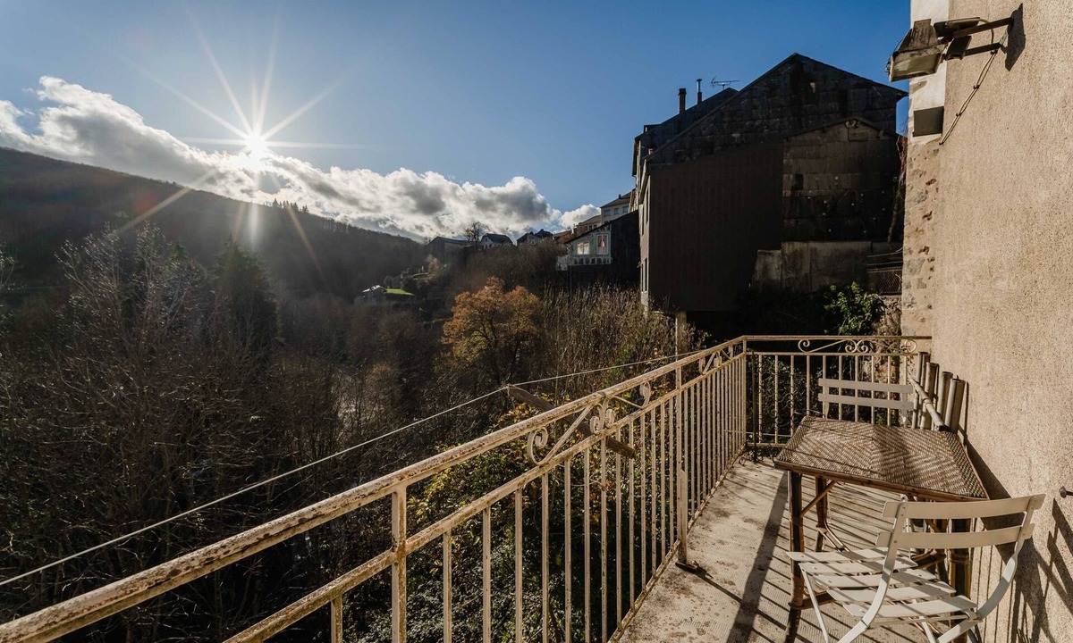 La Salvetat-sur-Agout Apartment | Apartment in the Center of La Salvetat-sur-Agout with Balcony and Mountain View