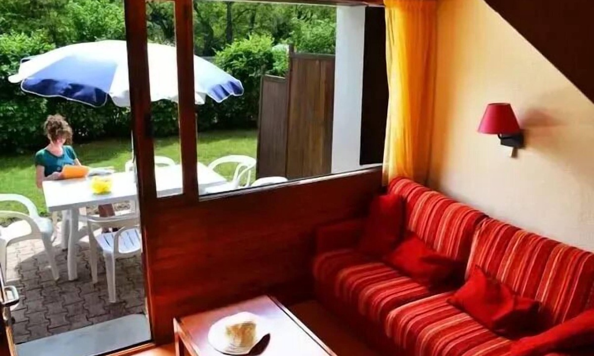 Lavoute-Chilhac Villa | Apartment