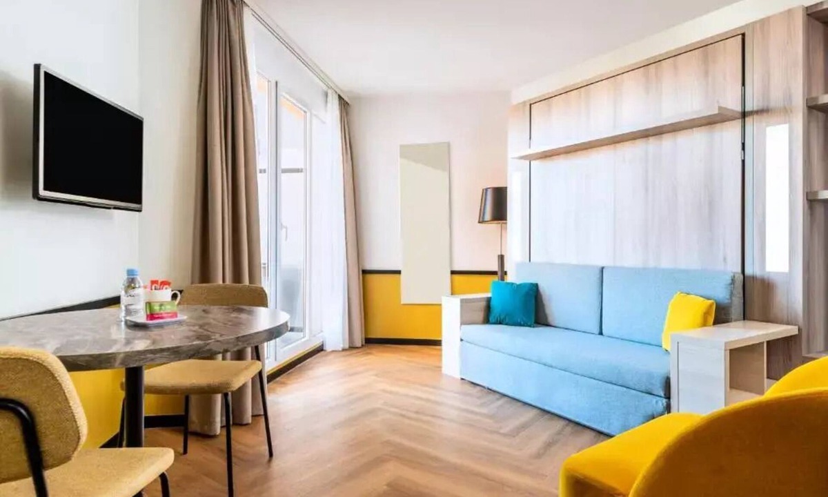 Montrouge Apartment | Apartment