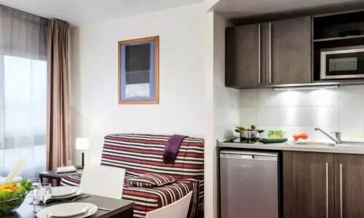 Quartier du Pont-de-Flandre Apartment | Apartment