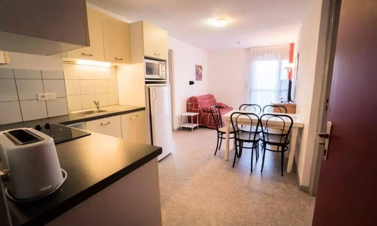 Salies-de-Bearn Apartment | Apartment