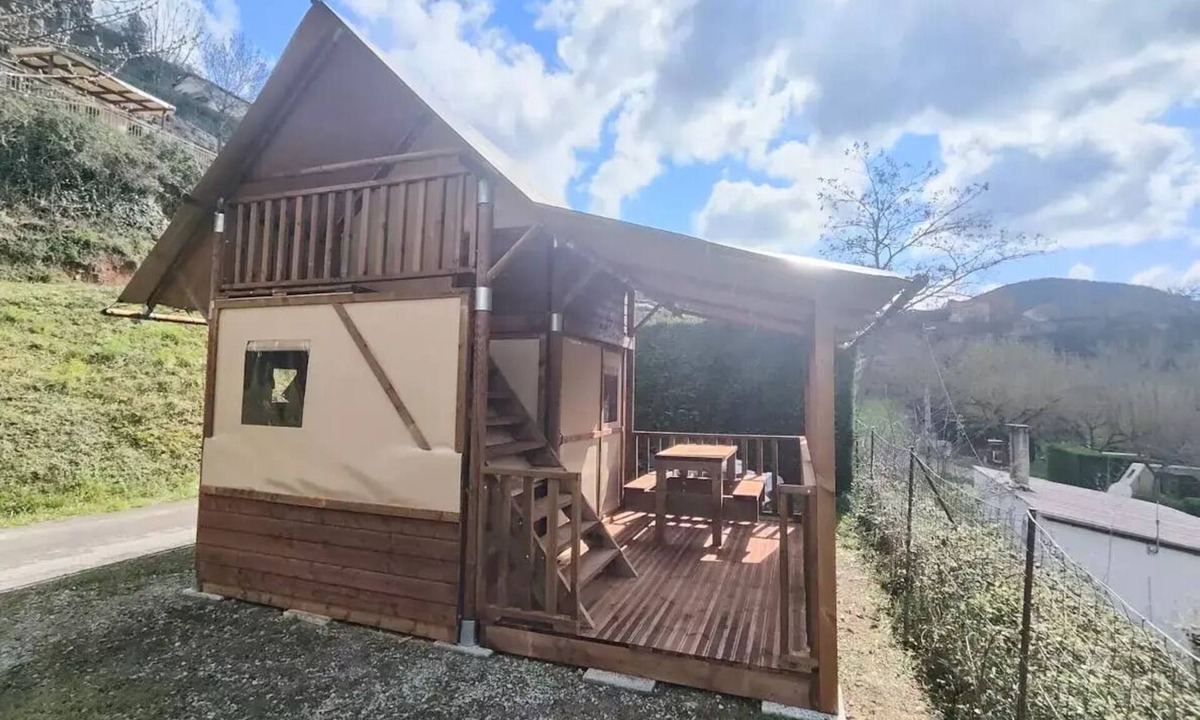 Saint-Rome-de-Tarn Cabin | Apartment
