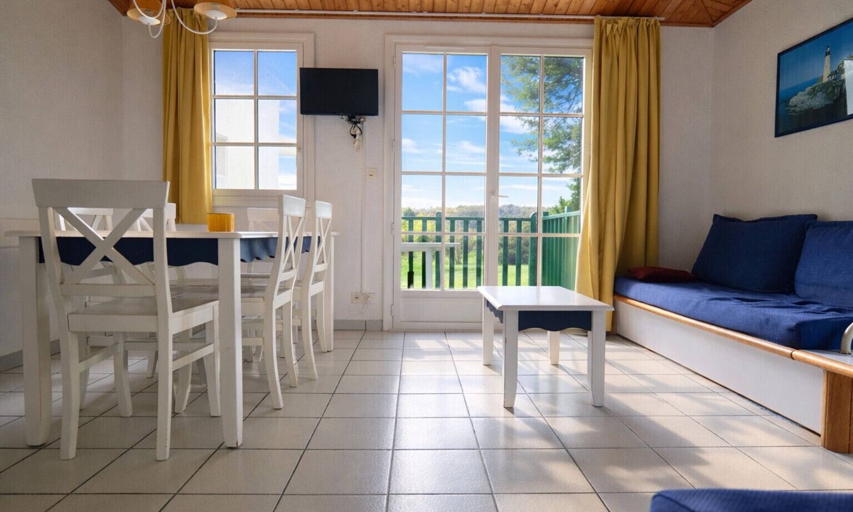 Talmont-Saint-Hilaire Apartment | Apartment at Bourgenay Golf Course for 4–6 people