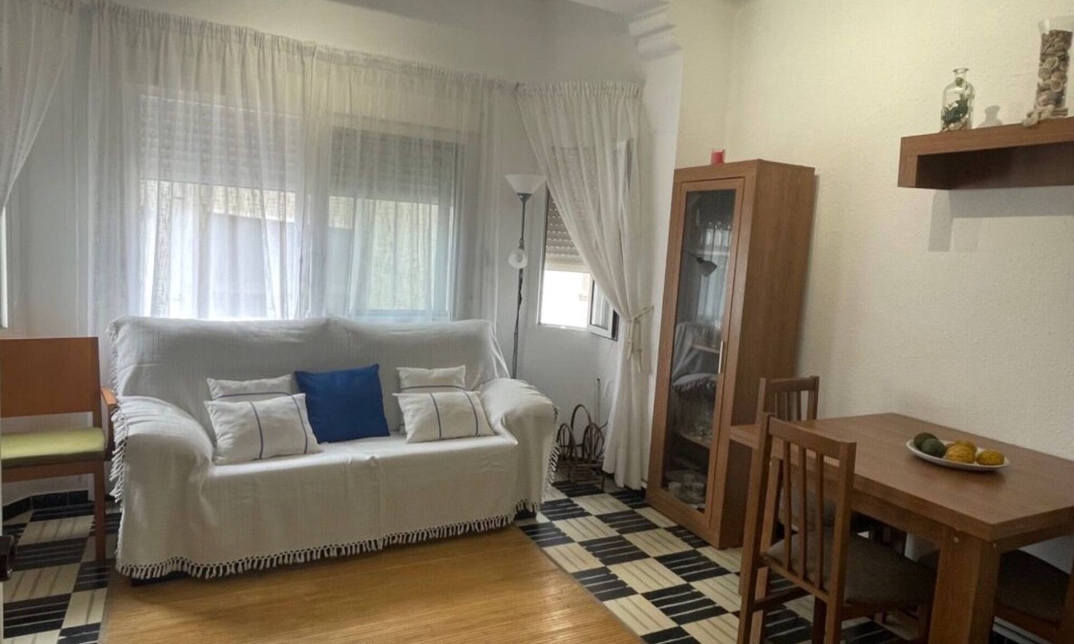 Les Cases d'Alcanar Apartment | Apartment 'Gloria 1' with Shared Terrace and Air Conditioning