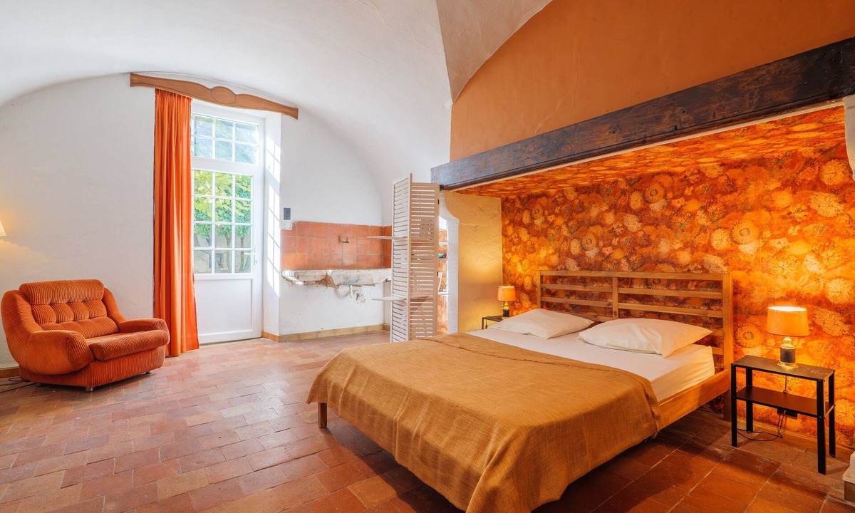 Vallon-Pont-d'Arc Cottage | Apartment "Gîte Vincent" with Mountain View, Private Pool and Wi-Fi