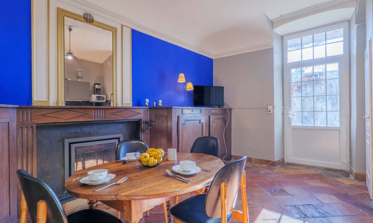 Vallon-Pont-d'Arc Cottage | Apartment 'Gîte Yves' with Mountain View, Private Pool and Wi-Fi