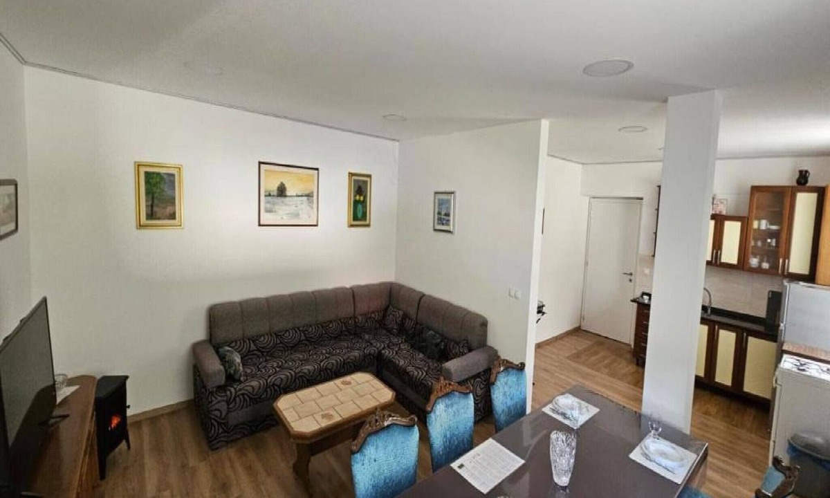 Gracac Apartment | Apartment Gracac - Two Bedroom Apartment with Terrace