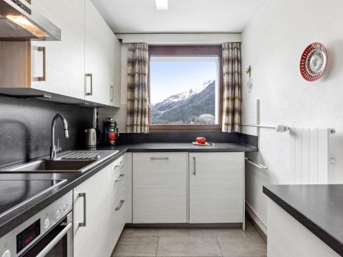 Davos-Dorf Apartment | Apartment Guardaval Apt 202 by Interhome