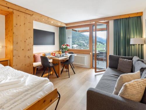 Davos-Dorf Apartment | Apartment Guardaval Apt 207 by Interhome