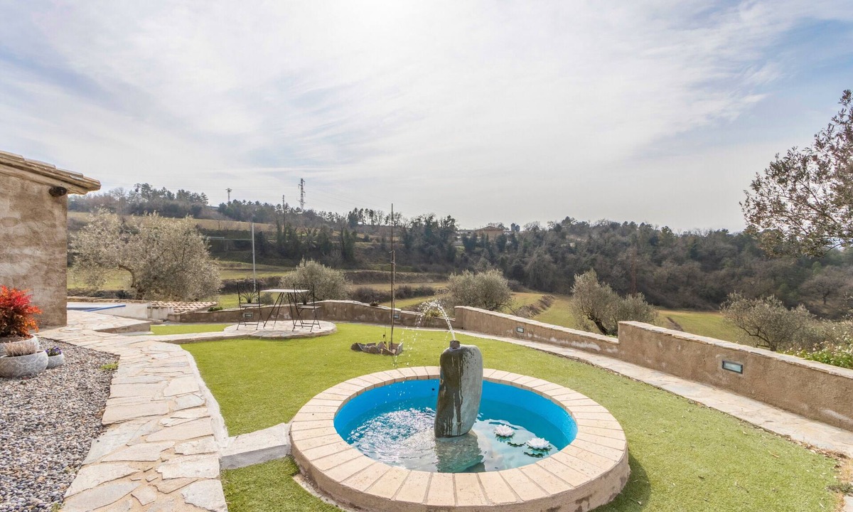 Bellestar House | Apartment 'Guarta' with Mountain Views, Shared Pool and Wi-Fi