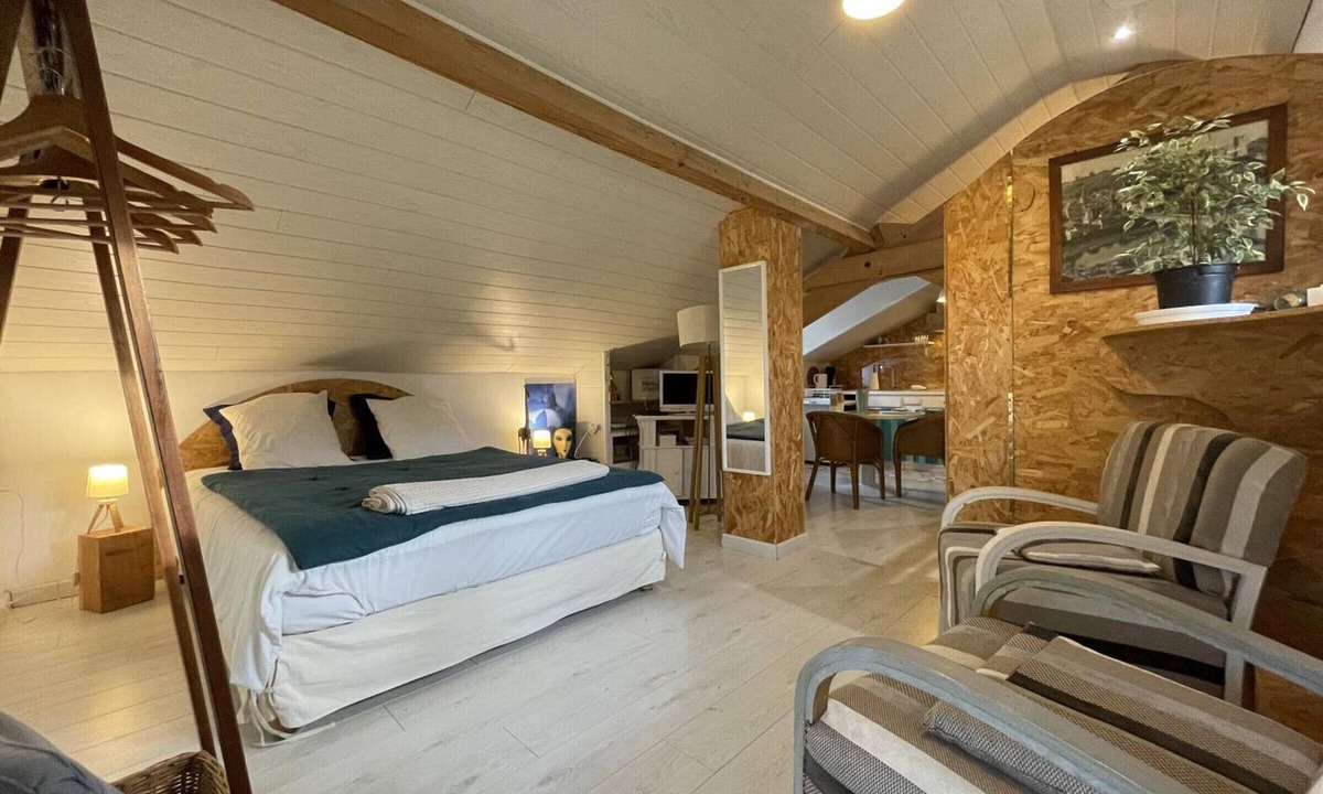 Herisson Apartment | Apartment Hérisson, 1 bedroom, 2 persons