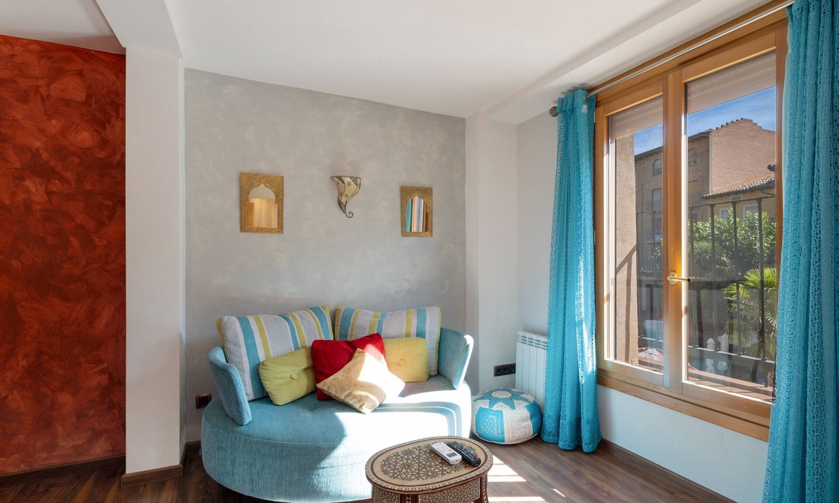 Daroca Apartment | Apartment 'Halima' with Balcony, Wi-Fi and Air Conditioning