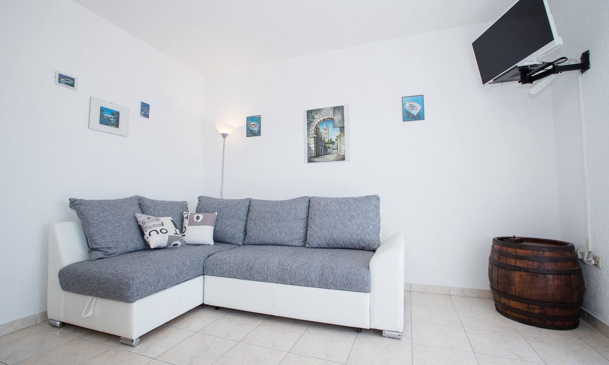 Rab Town Apartment | Apartment - Holiday apartment for 4 persons (A2) in Lopar San Marino