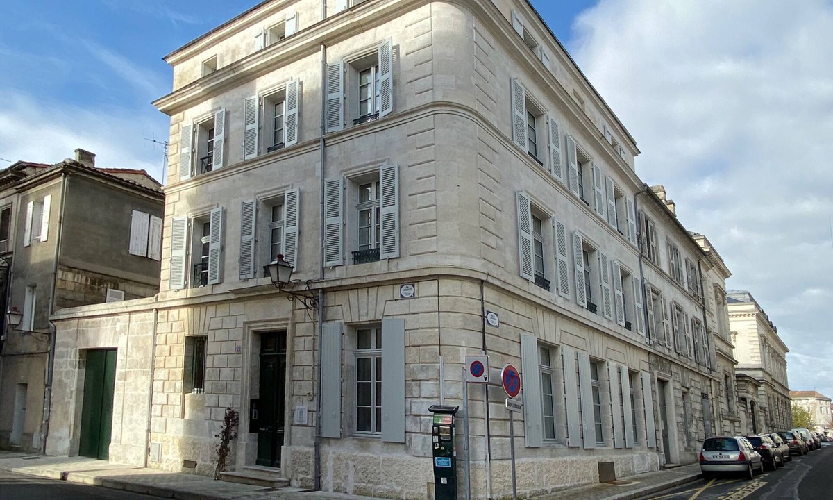 Angouleme Apartment | Apartment Hotel - City Center - VILLA PLATEAU SIDE - 3 Certified Stars