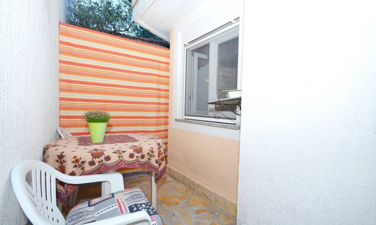 Susica Apartment | Apartment Gordan (42881-A6) - Murter - island Murter