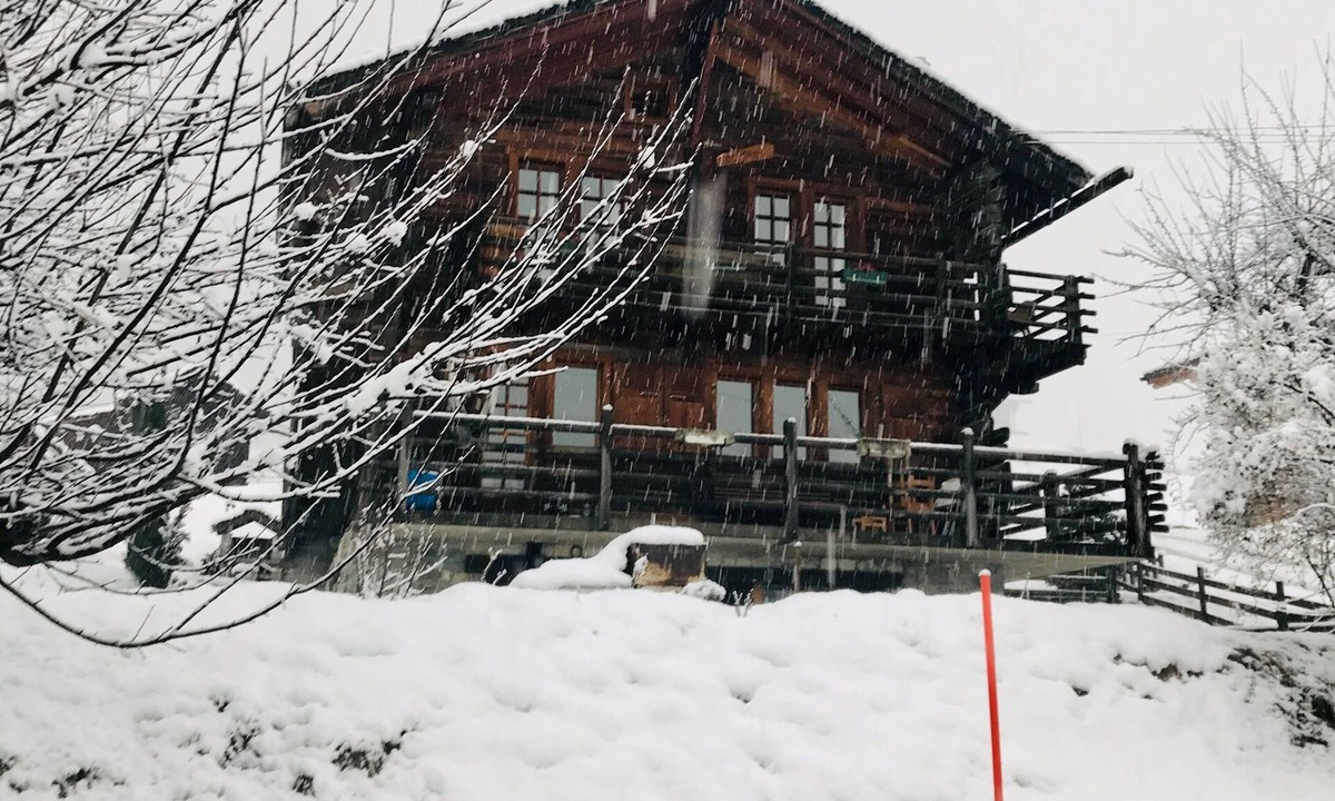 Versegeres Apartment | Apartment in a historic chalet near Verbier