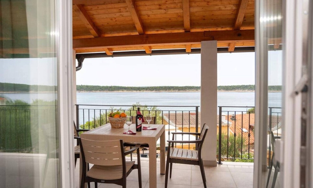 Barbat na Rabu Apartment | Apartment in Barbat with Seaview, Balcony, Air condition (660-5)
