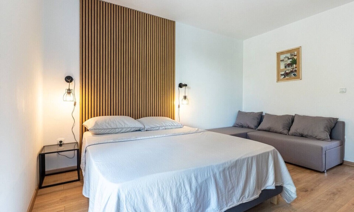 Cres Apartment | Apartment in Cres with Balcony, Air condition, WIFI, Washing machine (4249-2)