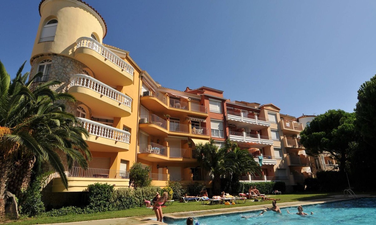 Empuriabrava Apartment | Apartment in Empuriabrava by the Beach