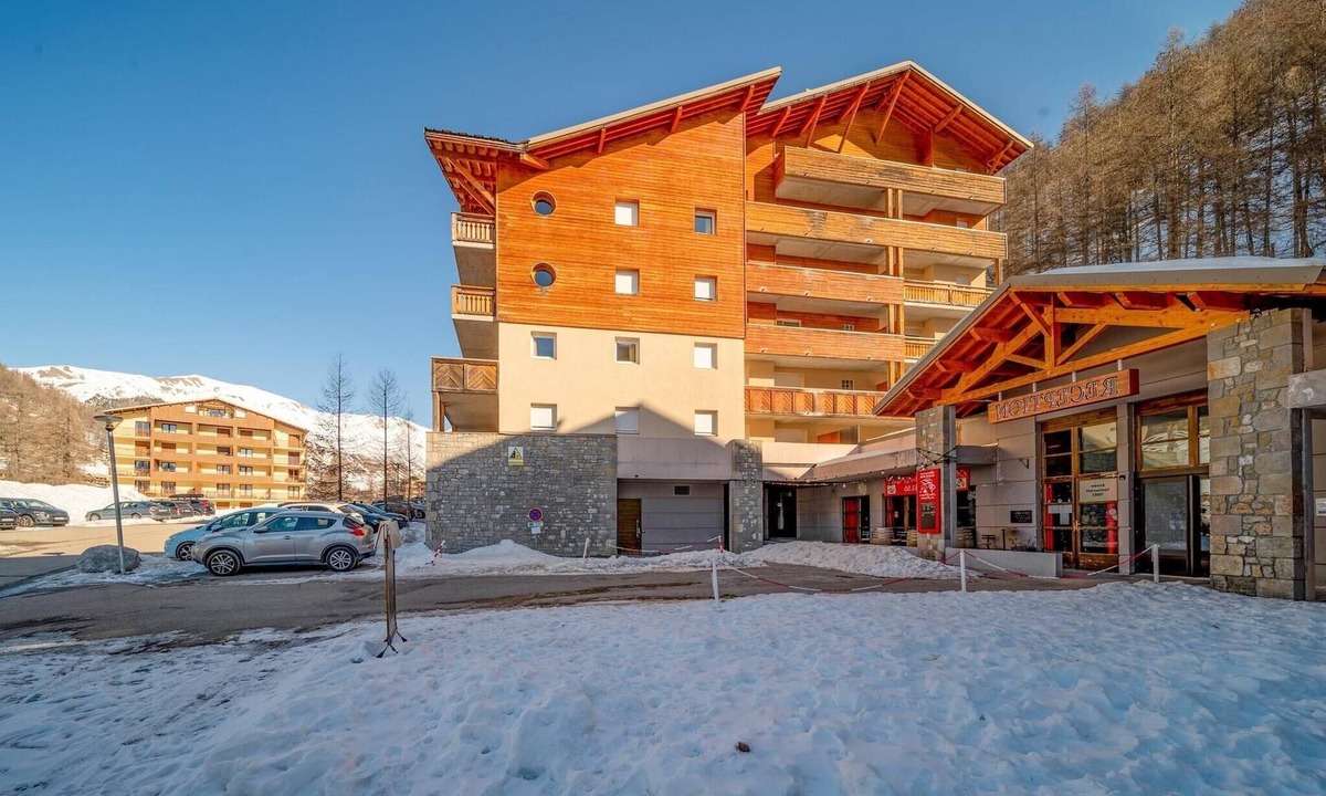 Allos Apartment | Apartment in French Alps with Heated Pool