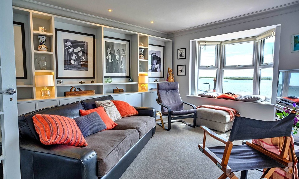 Burnham-on-Crouch Apartment | Apartment in Burnham with River Views