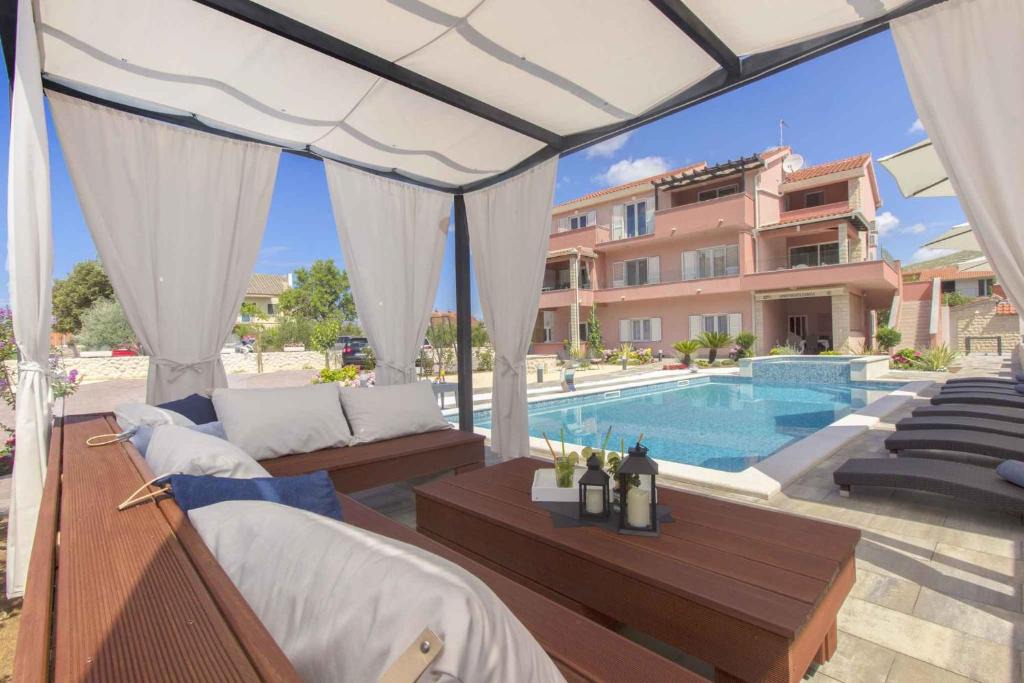 Grebastica Apartment | Apartment in Grebastica 7034