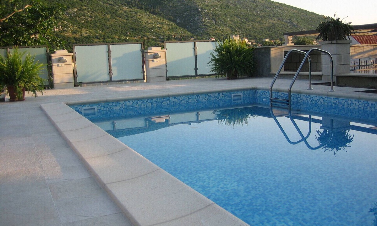 Mokosica Apartment | Apartment in Dubrovnik with swimming pool and sea view (A4)