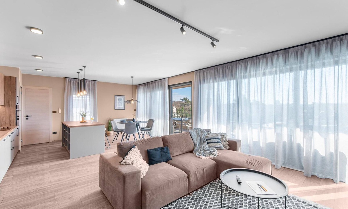 Radini Apartment | Apartment in Istria with Sea View & Bubble Bath