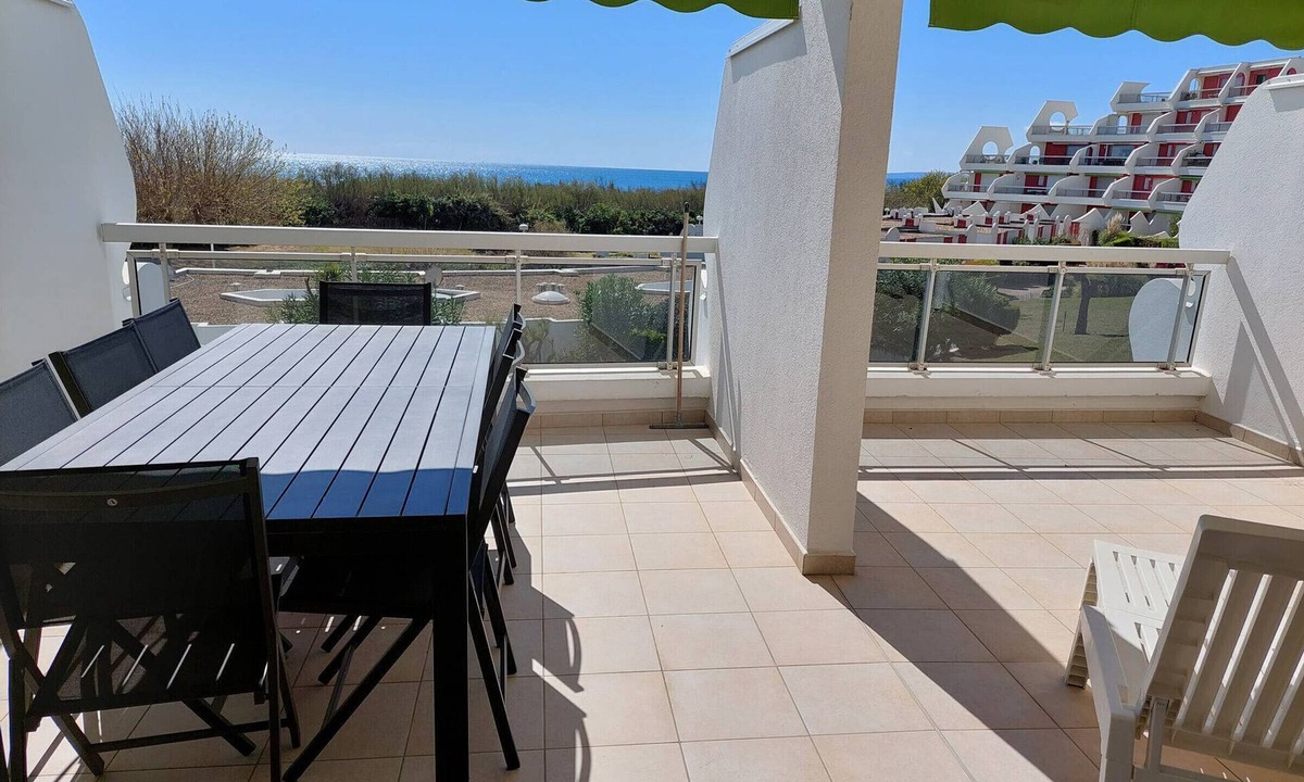Le Couchant Apartment | Apartment in La Grande Motte with terrace and parking