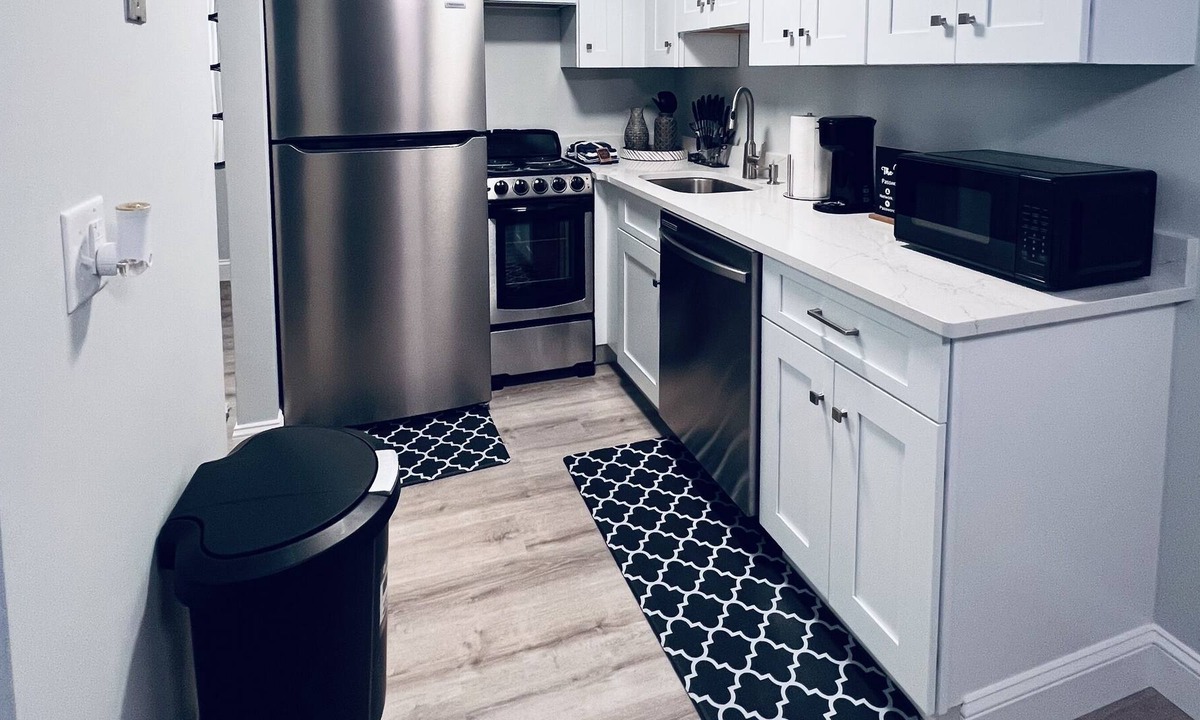 Marshfield Apartment | Apartment in Marshfield